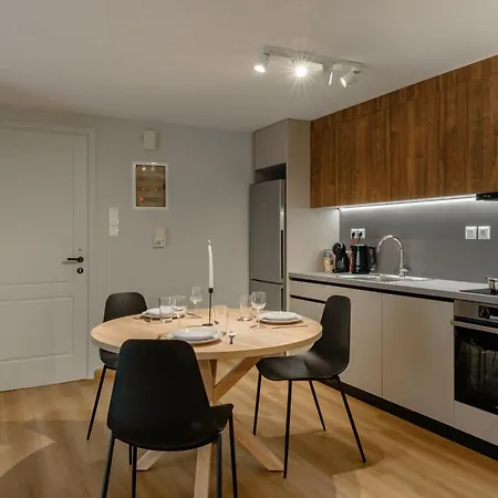 Apartment Leviosa Airport By Airstay